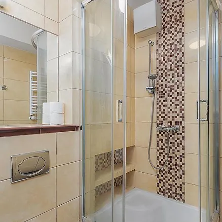 Bukowinska 10 By Nyx * Warschau